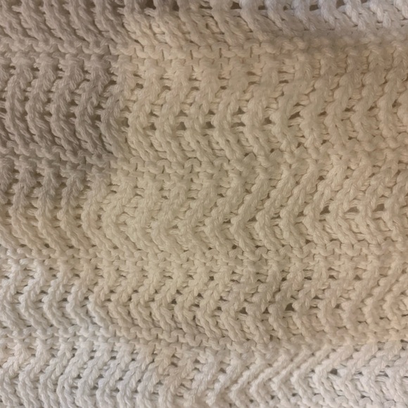 Hollister White Crochet Tie Tank Top - Picture 3 of 5